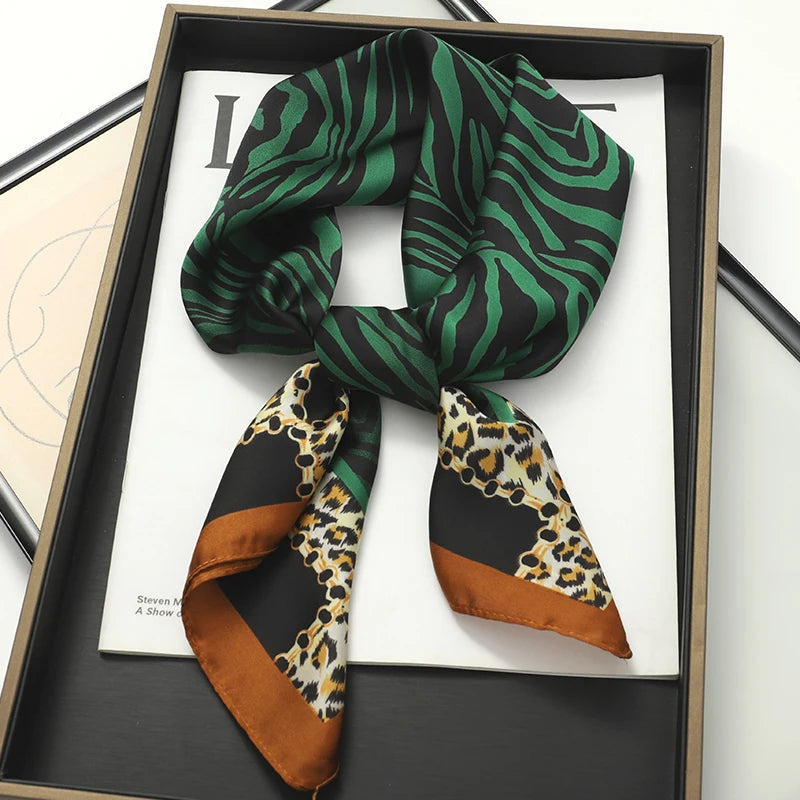 Head Scarf For Women Animal Animal Kerchief Neck Scarfs 70cm Square Shawls and Wrpas Scarves For Ladies